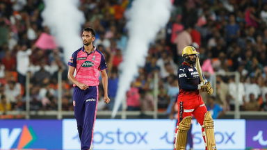 Prasidh's terrific yorker to castle Hasaranga