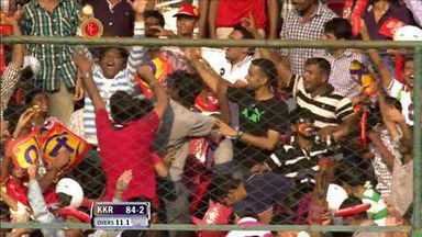 M12: RCB vs KKR – Yusuf Pathan Six