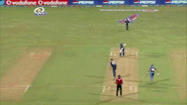 M10: MI vs DD – Dinesh Karthik Wicket