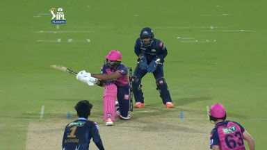 Q1: GT vs RR – Devdutt Padikkal Six