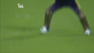 M19: KKR vs RR –  Stuart Binny Wicket