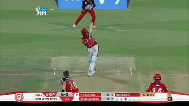 M08: RCB vs KXIP – KL Rahul Six