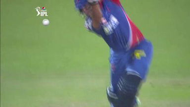 M8: CSK vs DD –  Ross Taylor Wicket