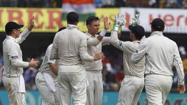 India vs NZ 2016, 3rd Test: Ind 1st Innings Fall of Wickets