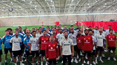 Manchester United x Team India