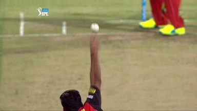 M4: RCB vs SRH – AB de Villiers Six
