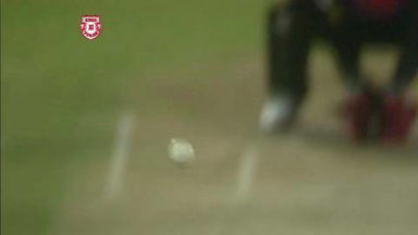 M9: KXIP vs SRH –  Glenn Maxwell Six