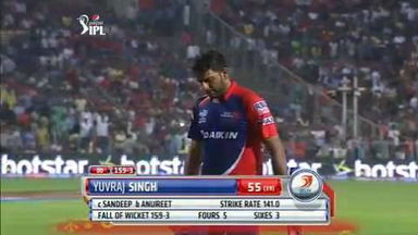M10: KXIP vs DD – Yuvraj Singh Wicket