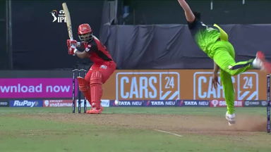 M54: SRH vs RCB – Rahul Tripathi Six