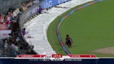 M32: KKR vs KXIP – Axar Patel Six
