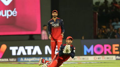 In the air...juggle...hold on! Jitesh Sharma's priceless reaction says it all