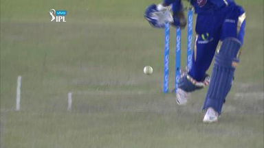 M21: KXIP vs MI – Hardik Pandya Wicket