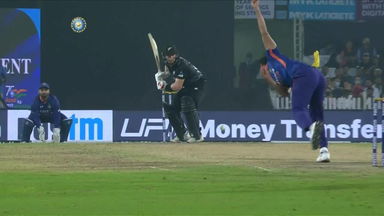 IND vs NZ 2021, 2ND T20I : Glenn Phillips Six