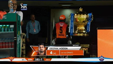 Eliminator: DC vs SRH – Deepak Hooda Wicket