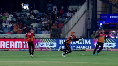 Three SRH players under a ball but they still drop