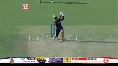 Andre Russell motors his way to 31 (14)