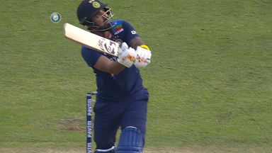 IND vs ENG 2021, 1st ODI : KL Rahul Six