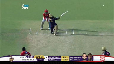 M44: KXIP vs KKR –  Dinesh Karthik Six
