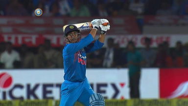 IND vs AUS 2019, 1st T20I: MS Dhoni's big SIX over covers