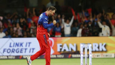 Monster six and Marvelous comeback ft. Stoinis & Maxwell