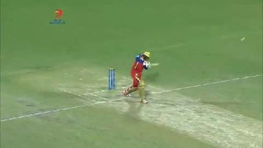 M26: DD vs RCB – Chris Gayle Six