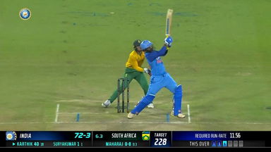 IND vs SA 2022, 3RD T20I: Dinesh Karthik  Six