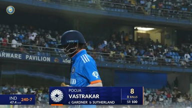 IND-W vs AUS-W 2023-24, 2nd ODI: Pooja Vastrakar Wicket