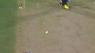 M52: DD vs SRH – Yuvraj Singh Wicket