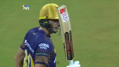 Pat Cummins' explosive  66*(34)