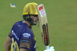 Pat Cummins' explosive  66*(34)