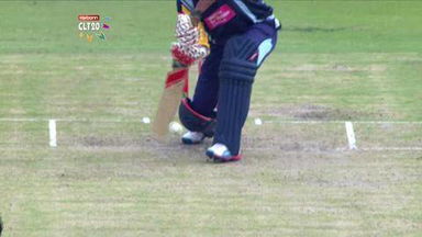 M13: LIO vs YOR – Rashid lbw b Sohail Tanvir
