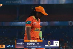 M18 - GG vs UPW: Dayalan Hemalatha Wicket