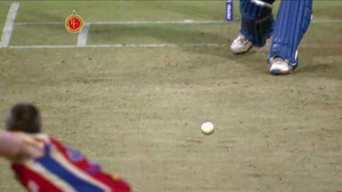 M2: RCB vs MI – Dinesh Karthik Six