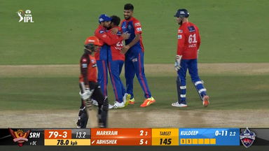 M34: SRH vs DC – Fall of Wickets