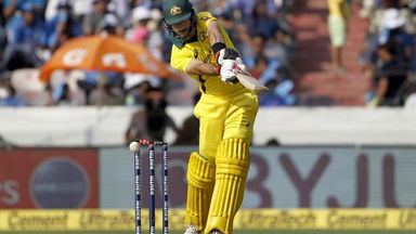 Shami sends Maxwell's stump for a toss