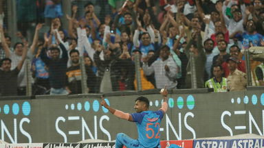 Rahul Tripathi grabs a stunning catch near the ropes