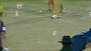 M2: DD vs KKR – Bisla lbw b Pathan