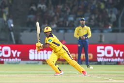 Deepti Sharma holds UPW innings together with 55(43)