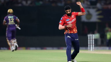 Bounce them out like Arshdeep: A perfect reply to Russell
