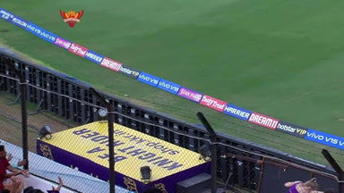 Tale of 2 Russell sixes and a catch