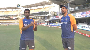 Ashwin welcomes Ishant to the 300-wicket club