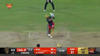 M65: SRH vs RCB – Virat Kohli Six