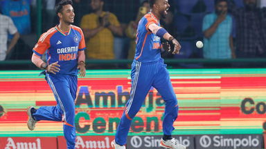 WHAT. A. CATCH! One-handed running stunner ft. Hardik Pandya