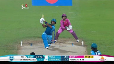 M03: Trailblazers vs Supernovas – Chamari Athapaththu Six