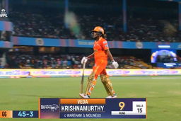 M05 - RCB vs GG: Veda Krishnamurthy Wicket