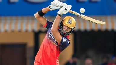 Devdutt Padikkal shows intent with 30(19)