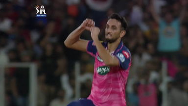 Q2: RR vs RCB – Fall of Wickets