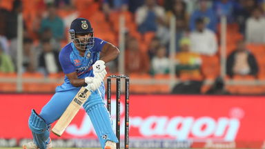 Scoop Special: Rahul Tripathi vs Ferguson