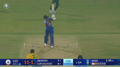 IND vs SA 2025, 1st T20I: Suryakumar Yadav Six