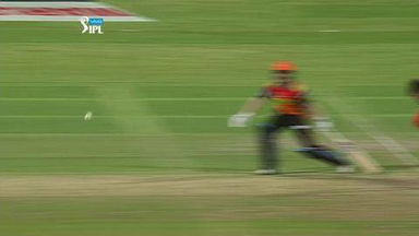 M4: RCB vs SRH – Karn Sharma Six